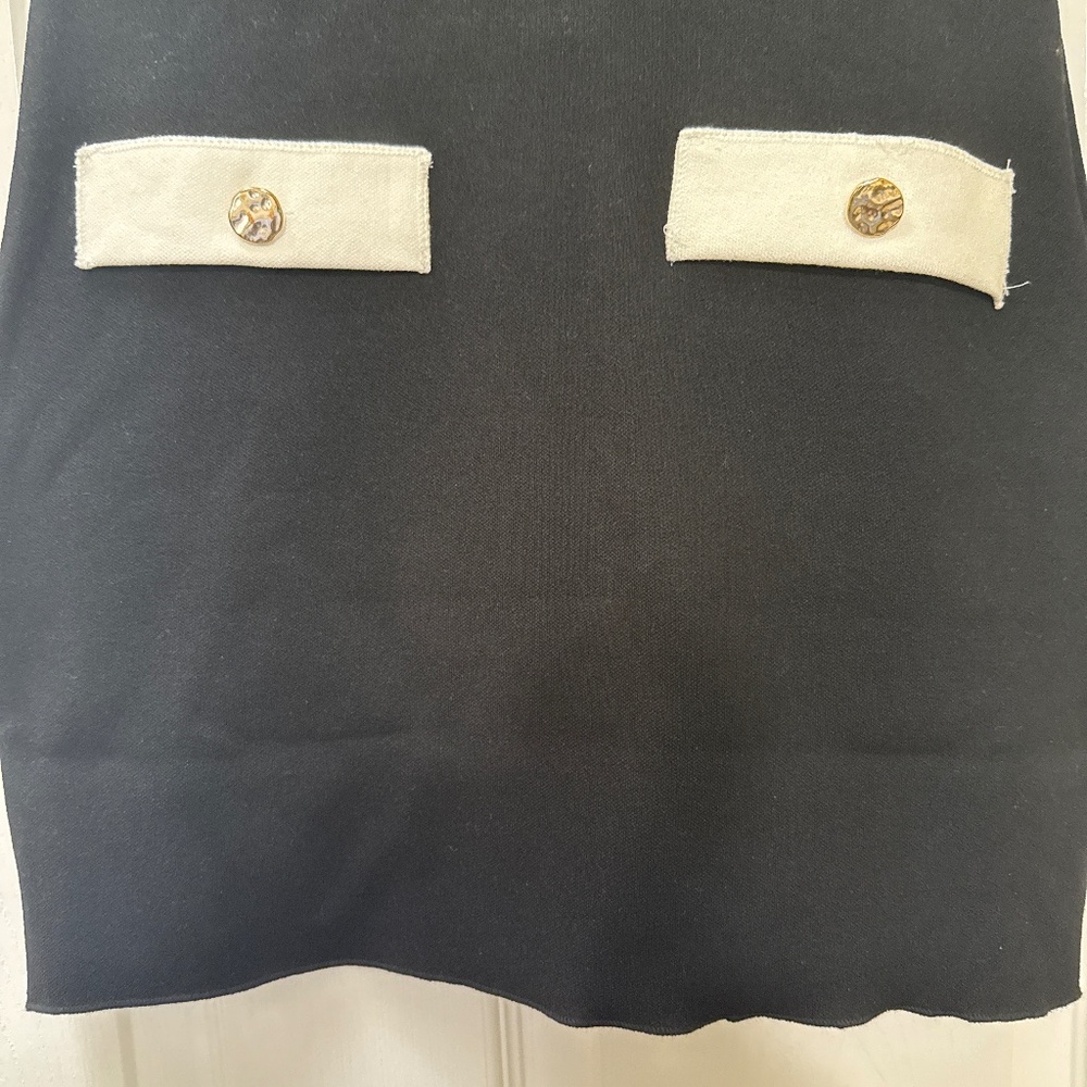 Dress - Picture 2 of 4